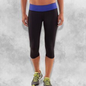 Lululemon Capri Length Sweat-Wicking Reflective Accents Breathable Black Blue 6